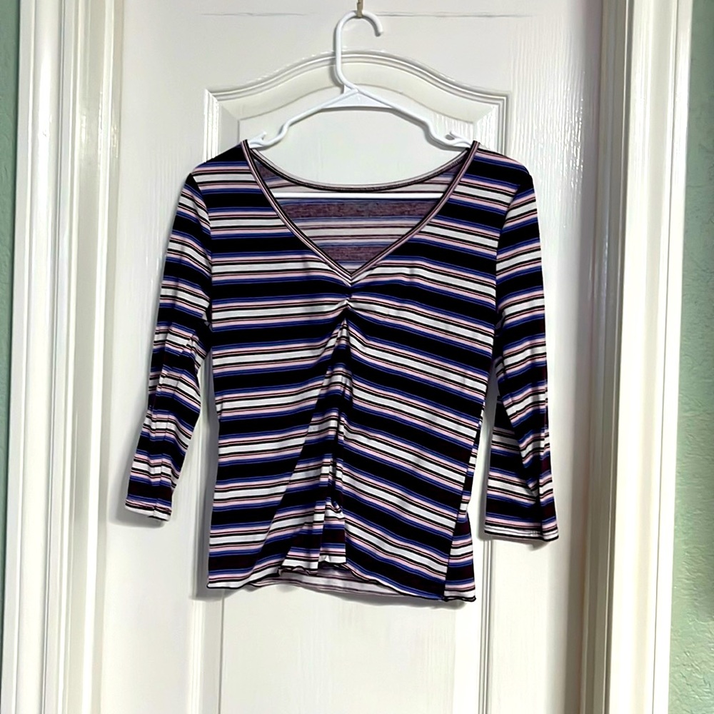 ♥️🩷🤍💙Multi-Colored Madd Long Sleeve Top With Scrunch at Bust!💙🤍🩷♥️